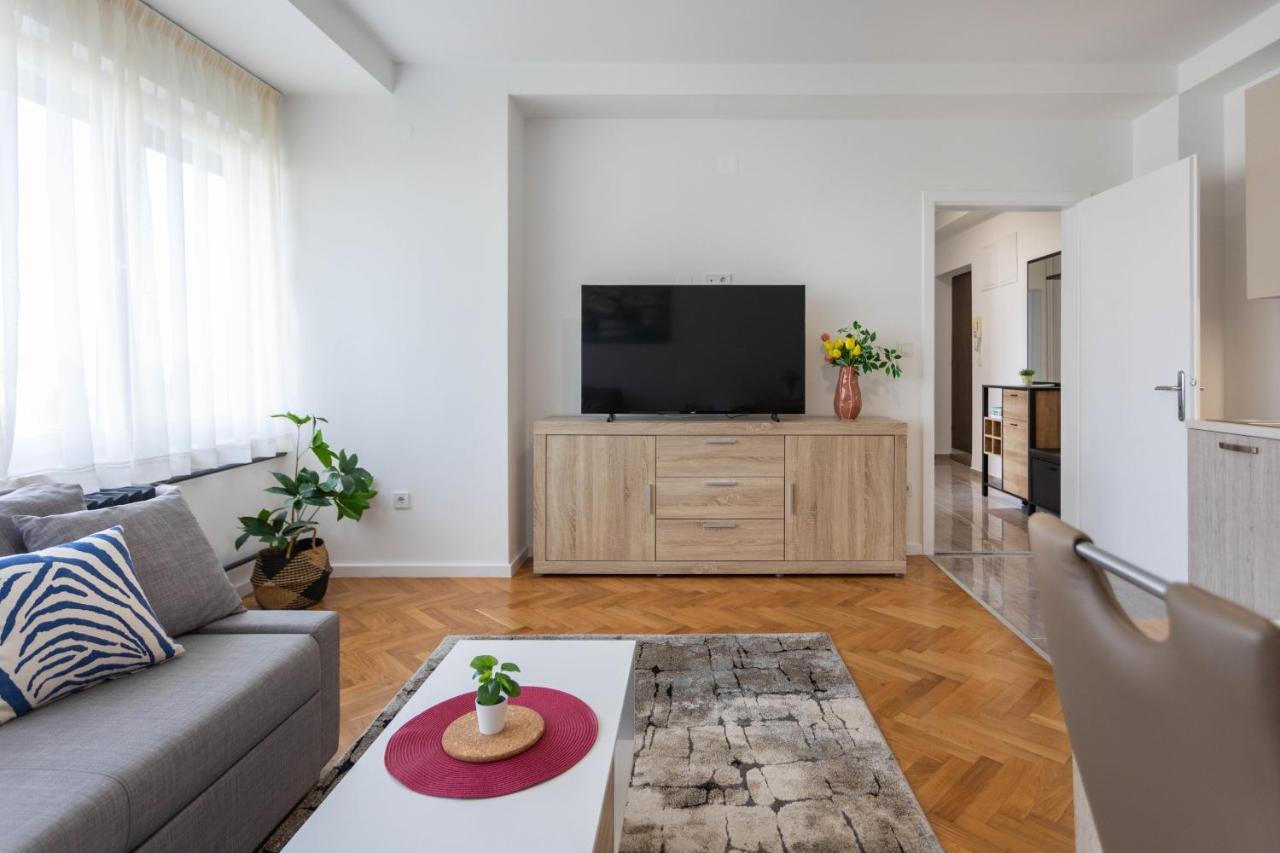 Spacious 2Bdr Apartment- Skyline View Zagreb Luaran gambar