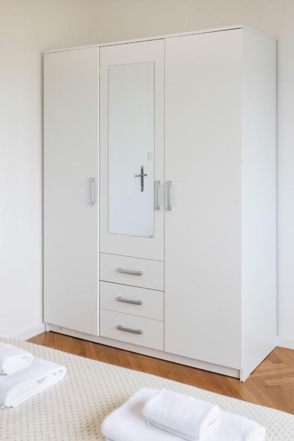 Spacious 2Bdr Apartment- Skyline View Zagreb Luaran gambar